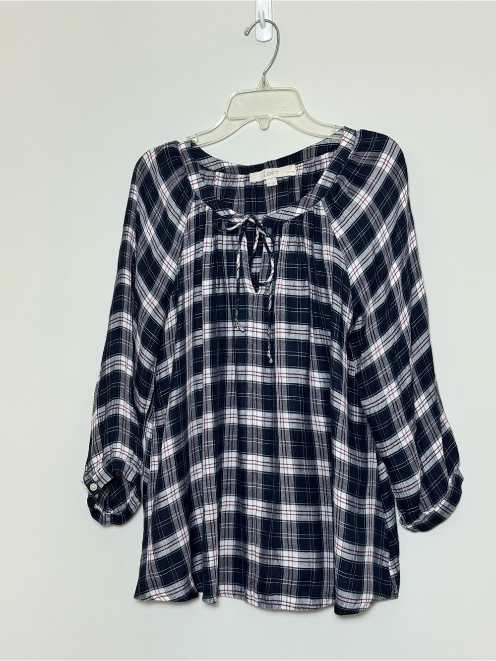 Ann Taylor LOFT Plaid Boho Peasant Top Tie Neck Flowy Relaxed Fit Long Sleeve